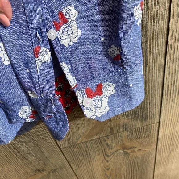 DISNEY Parks Minnie Roses Button Down Top XL - Picture 4 of 8